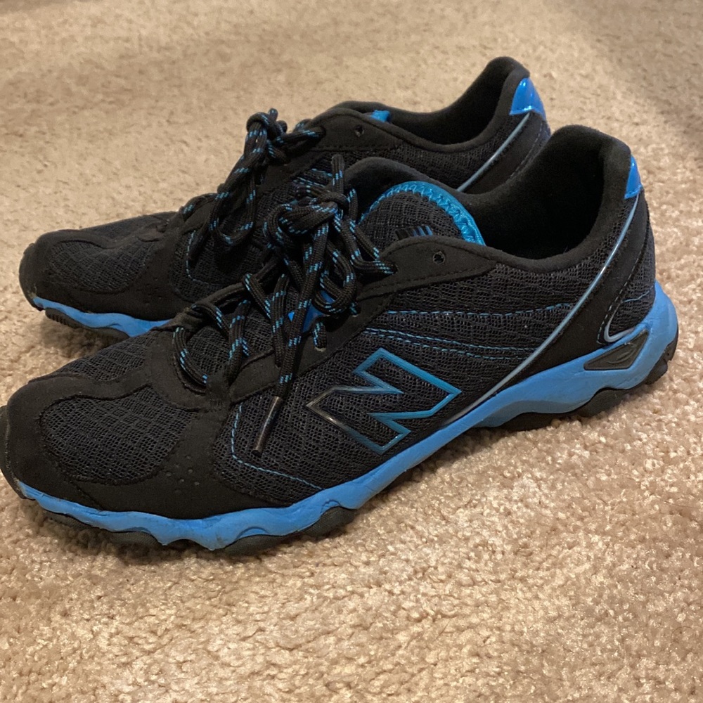 Tennis Shoes